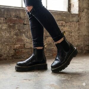 Dr Martens 2976 Quad Chelsea Boots Womens 7 Black Smooth Leather Platform Chunky